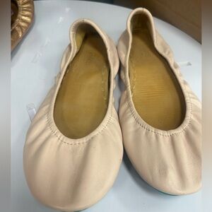 Tieks cream flats 10